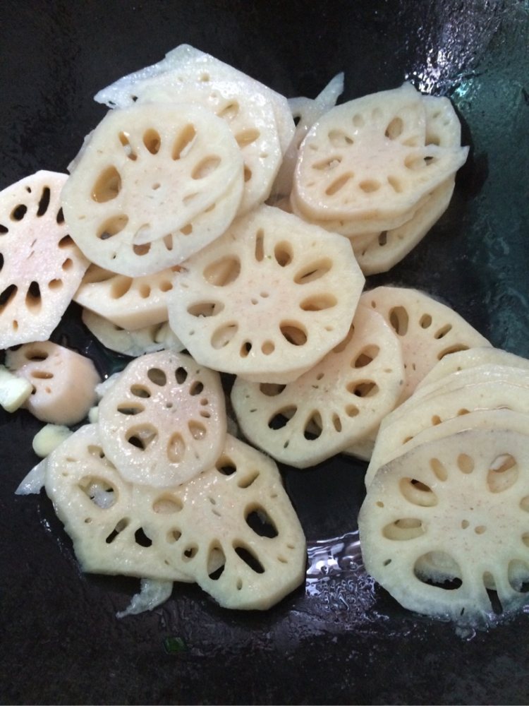 清炒藕片步骤5