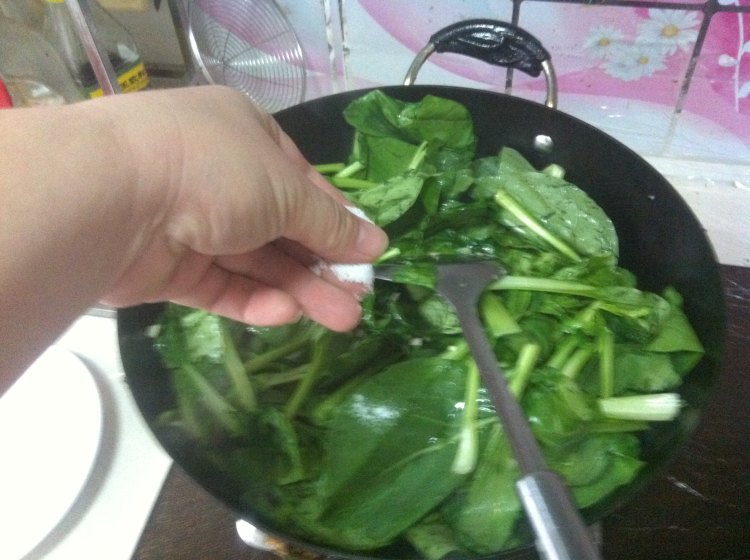 蒜香小油菜步骤4