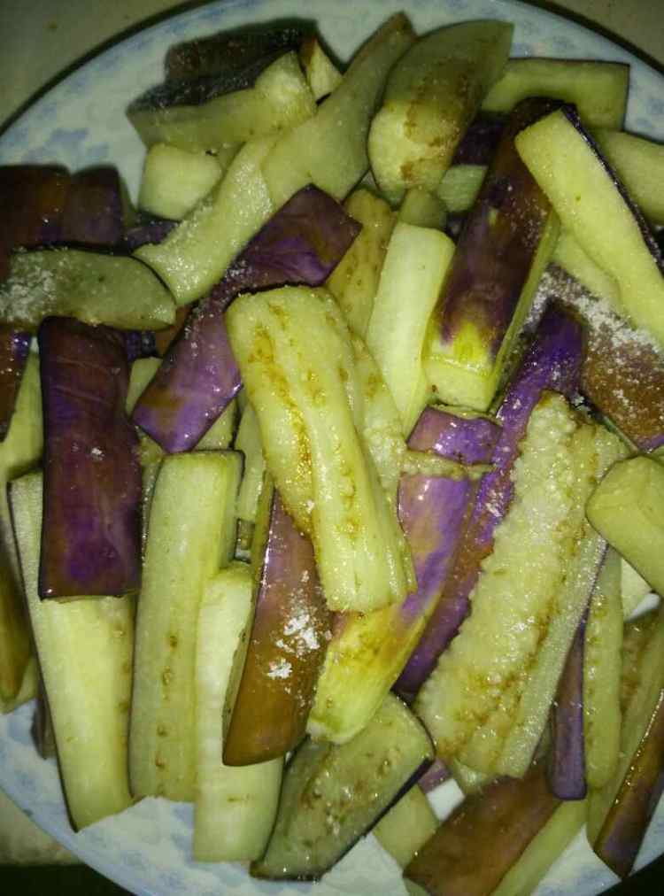 肉泥长豆角炒茄子步骤10
