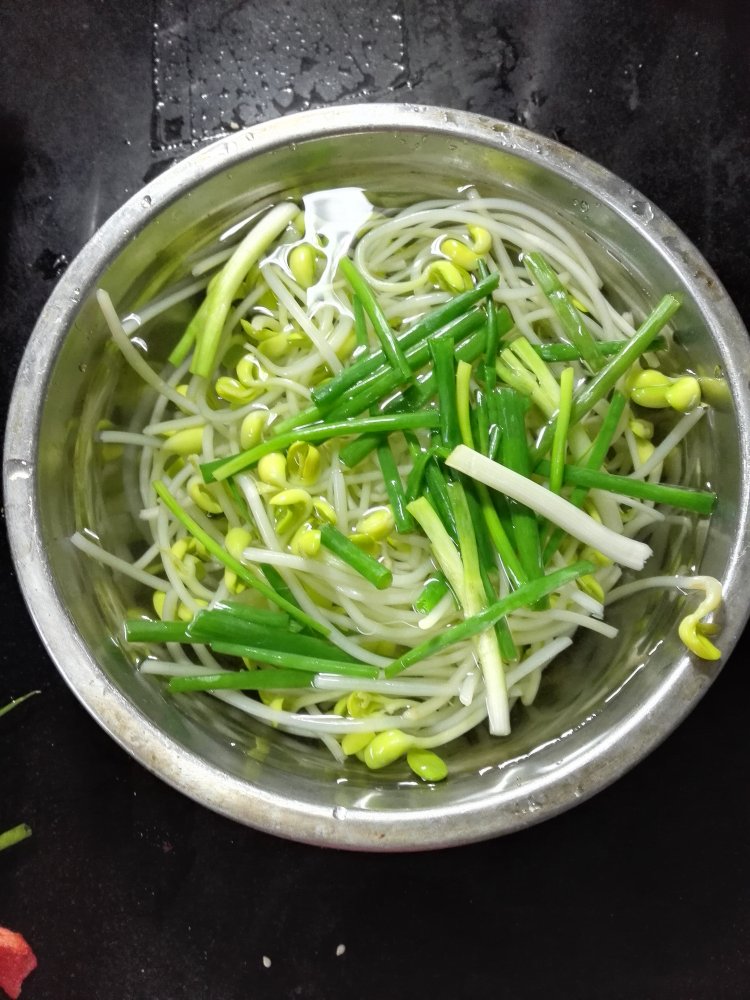 凉拌黄豆芽步骤6