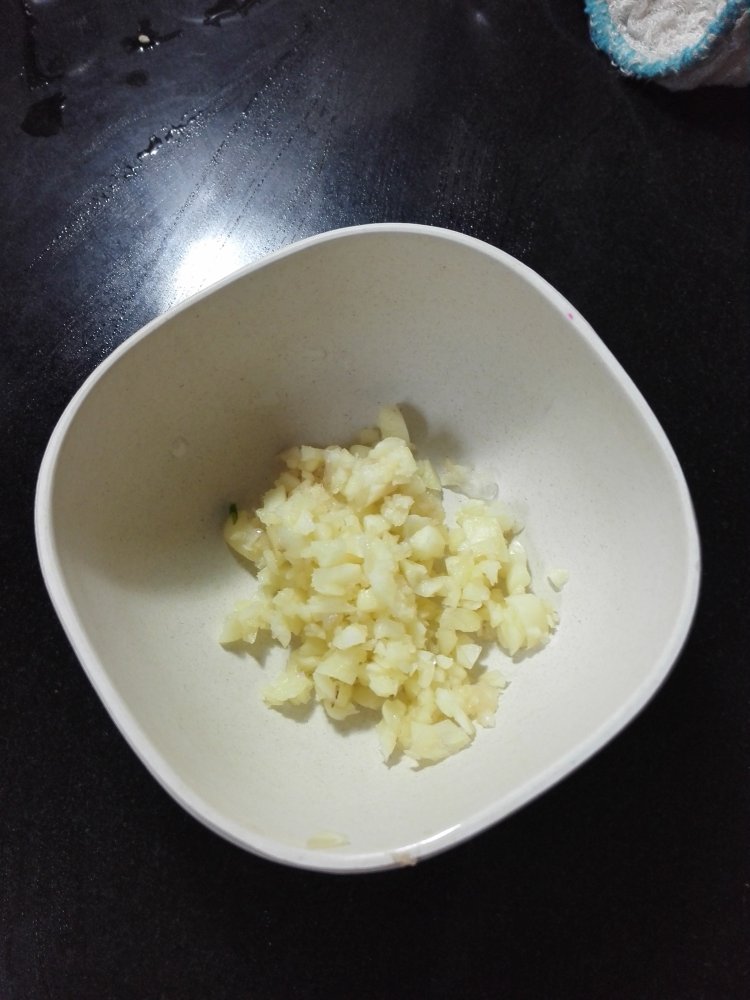 凉拌黄豆芽步骤9