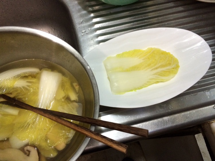 高汤松茸浸娃娃菜步骤9
