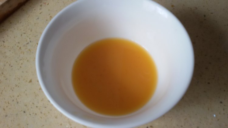 孜然蛋粒炒苦瓜步骤3