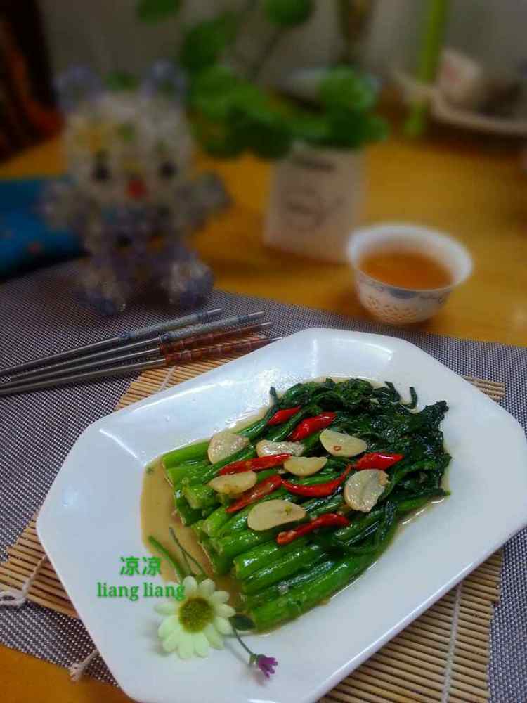 腐乳拌油菜心步骤7