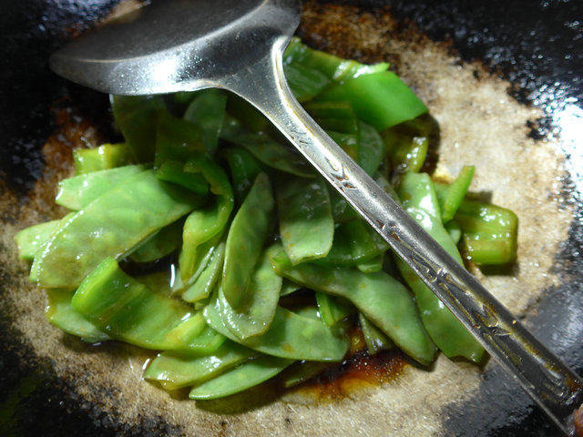尖椒炒扁豆步骤9