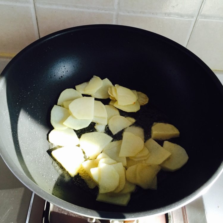 尖椒土豆片步骤3