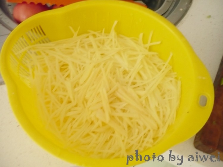 炝拌土豆丝步骤3