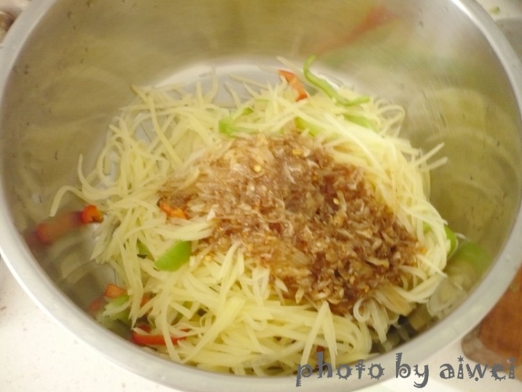 炝拌土豆丝步骤9