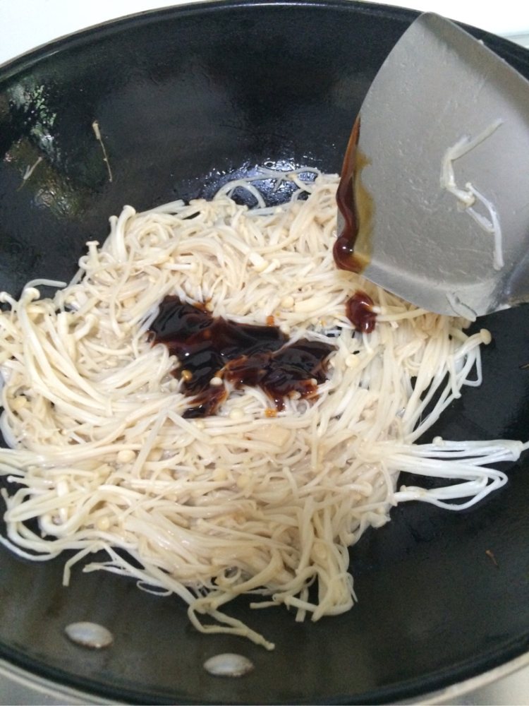 双椒金针菇步骤4