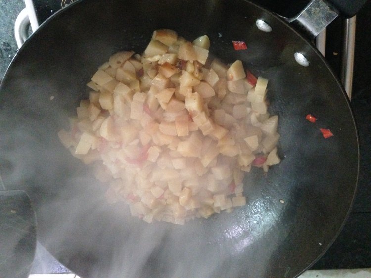 爆炒回锅土豆丁步骤10