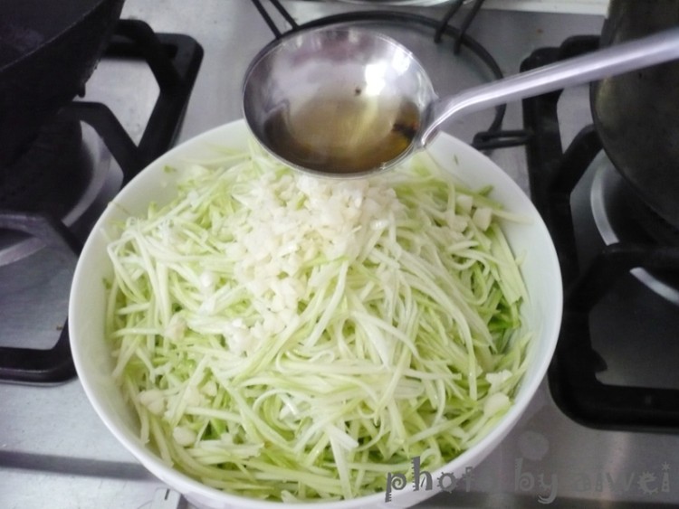 芥末葫芦丝步骤6