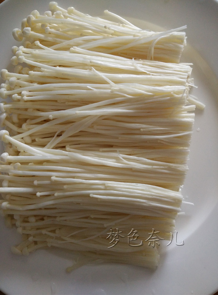 蚝汁金针菇步骤1