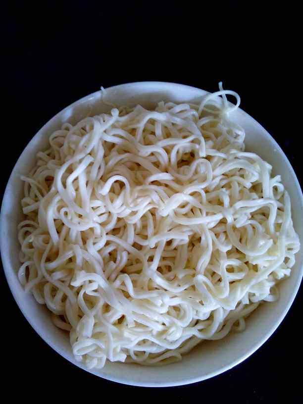 【儿童美食】三丝鸡蛋步骤2