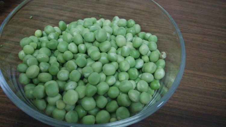 豌豆胡萝卜丁步骤1