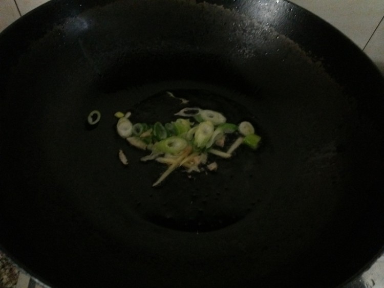 醋溜青南瓜丝步骤5