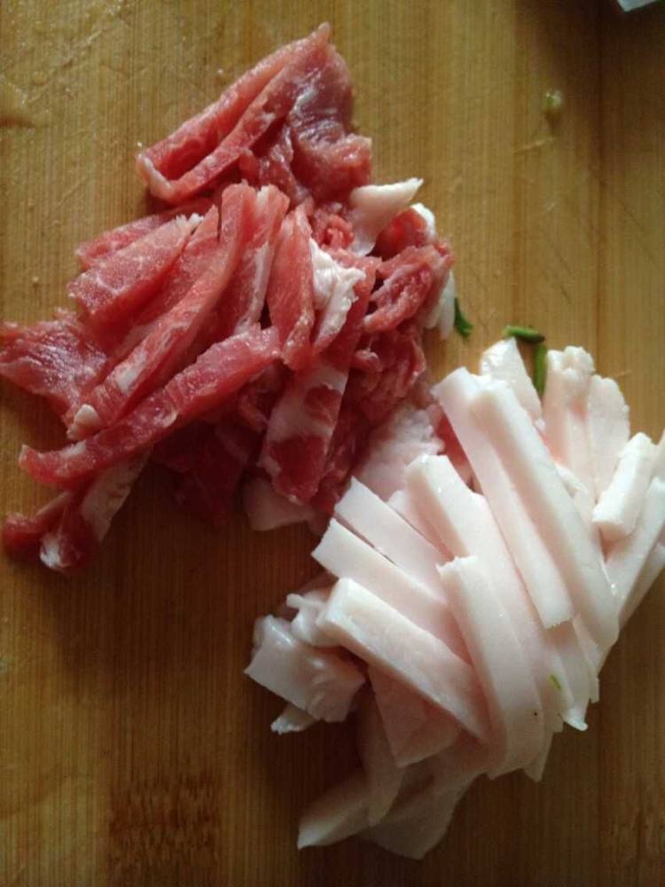 豇豆角炒肉步骤1