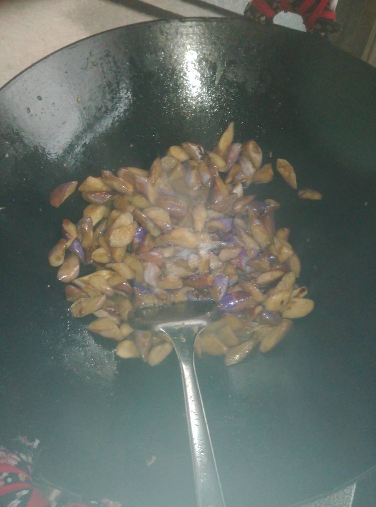 豆瓣酱炒茄子步骤5