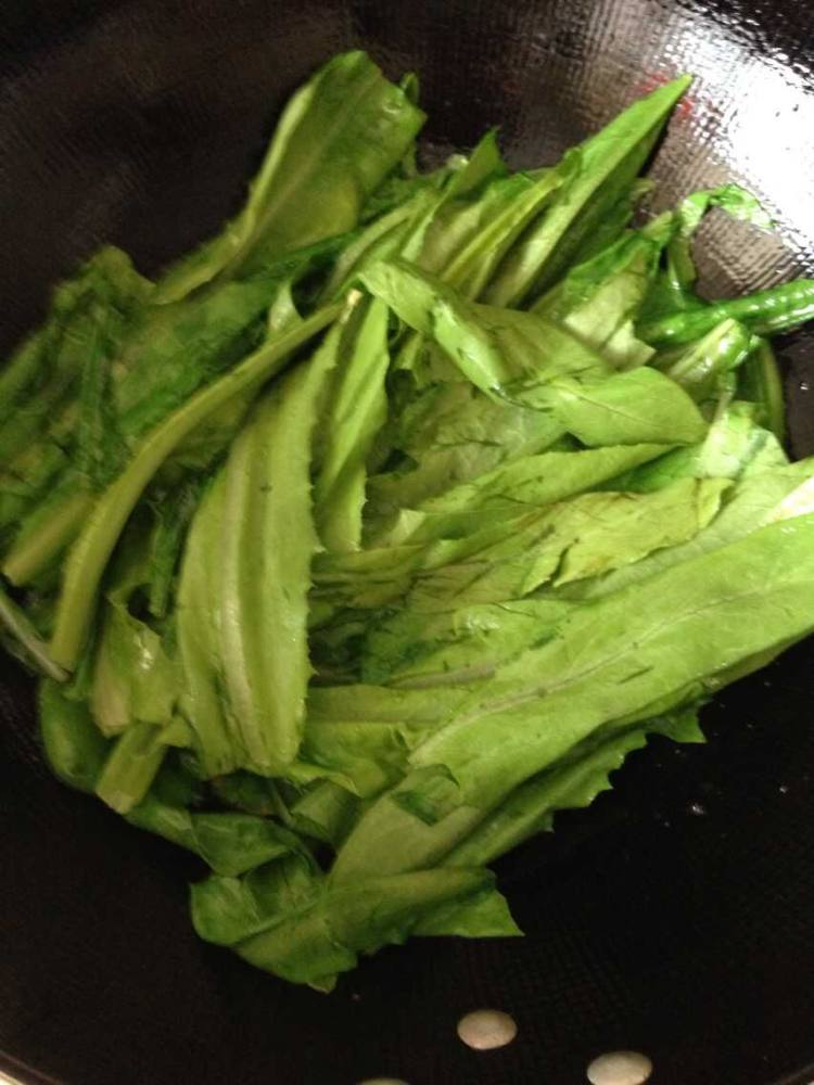 素鳗鱼烧油麦菜步骤4