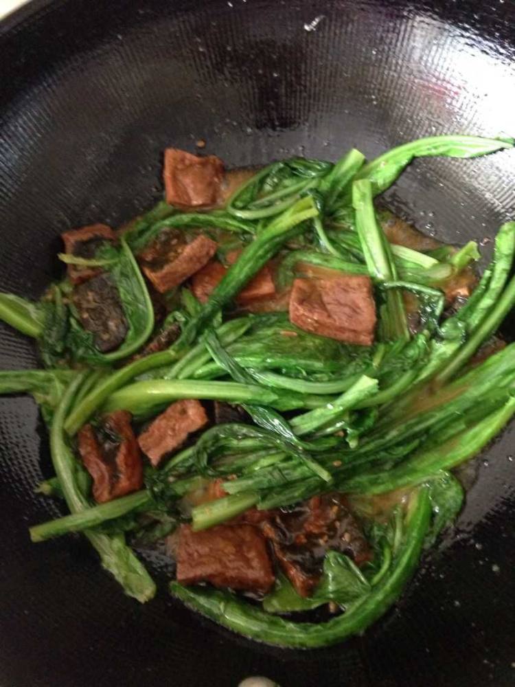 素鳗鱼烧油麦菜步骤6