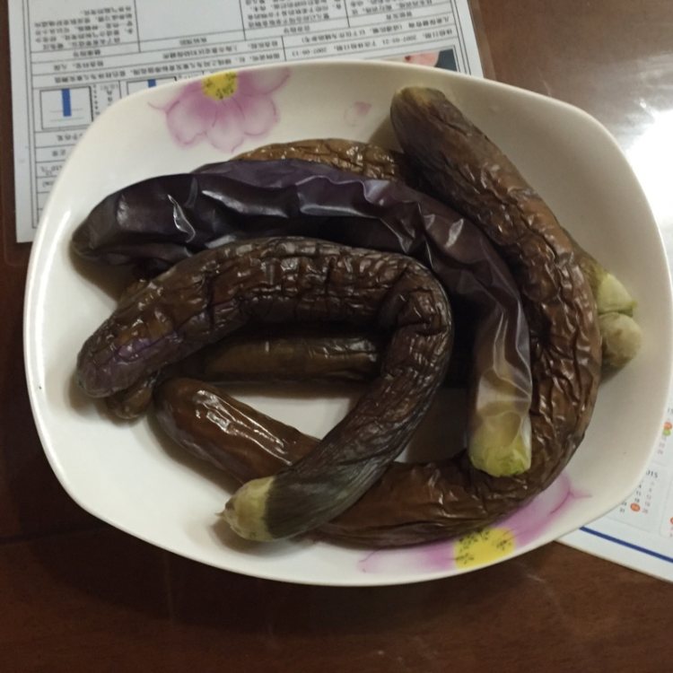 蒜泥手撕茄子步骤3