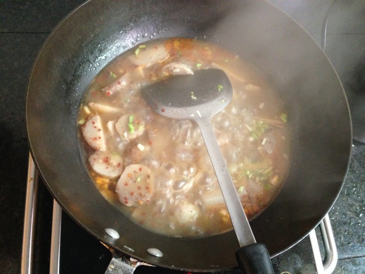 【手工美食】回锅芋头步骤5