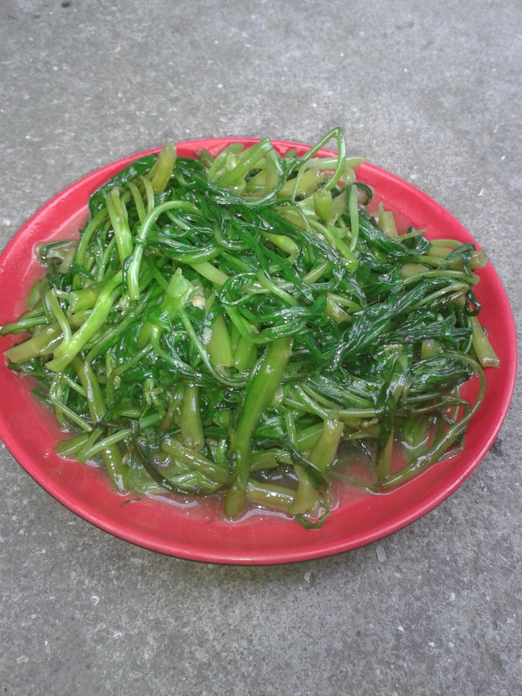 蒜蓉酱炒空心菜步骤6