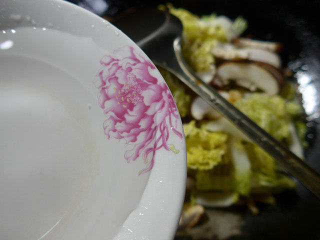 榨菜丝香菇炒娃娃菜步骤7