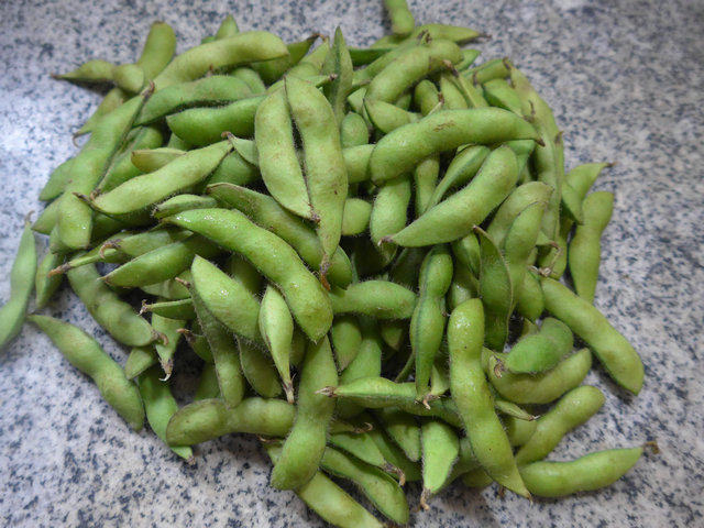 椒盐毛豆步骤1