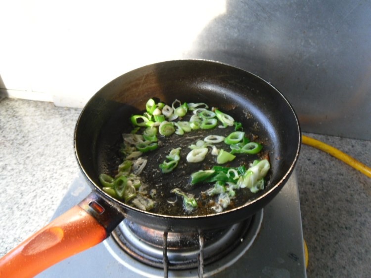 青椒炒豆芽步骤4
