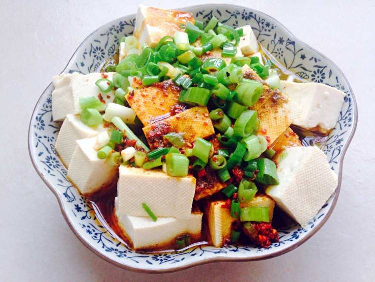 油浇北豆腐步骤8