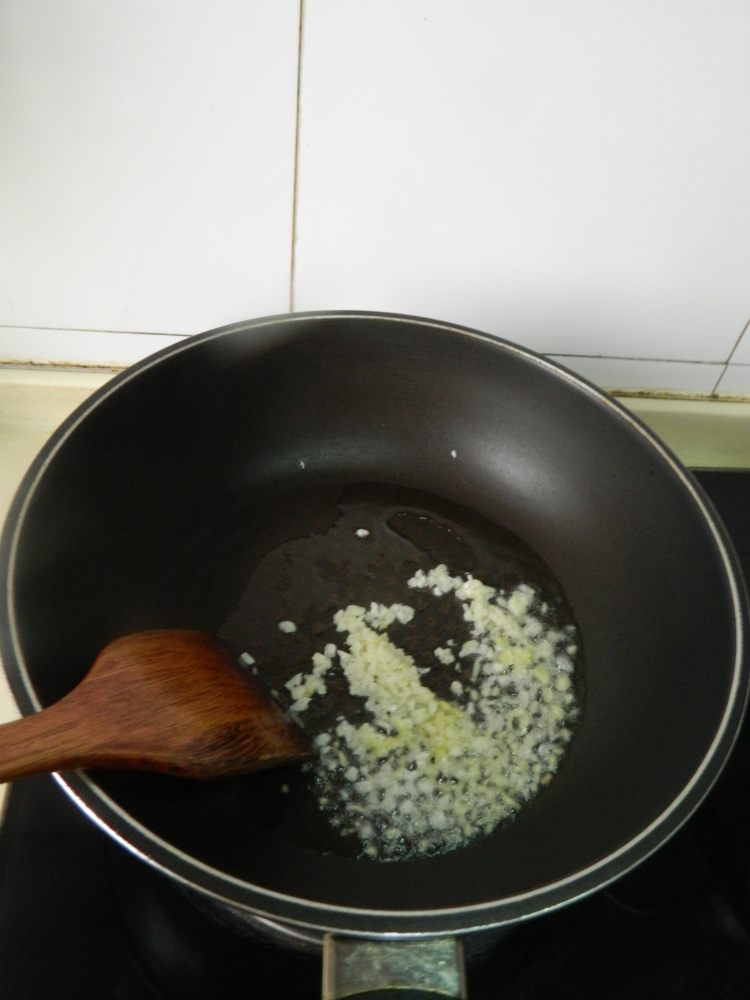 蚝油茼蒿步骤3