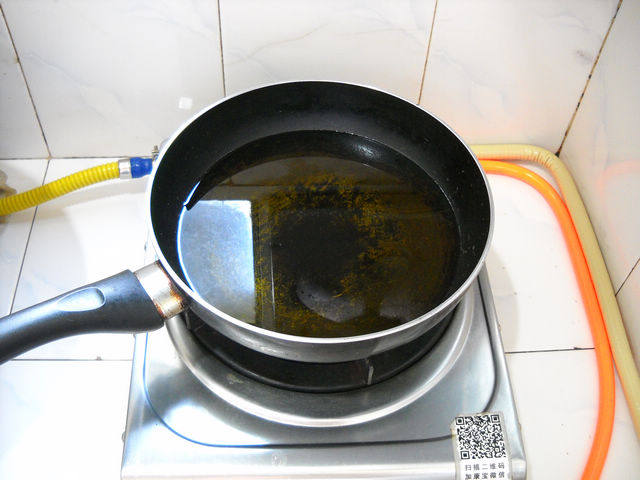 剁椒芝麻豆豉酱步骤3