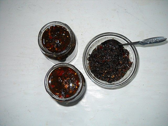 剁椒芝麻豆豉酱步骤12