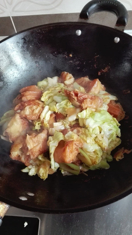 包菜炒油条步骤7