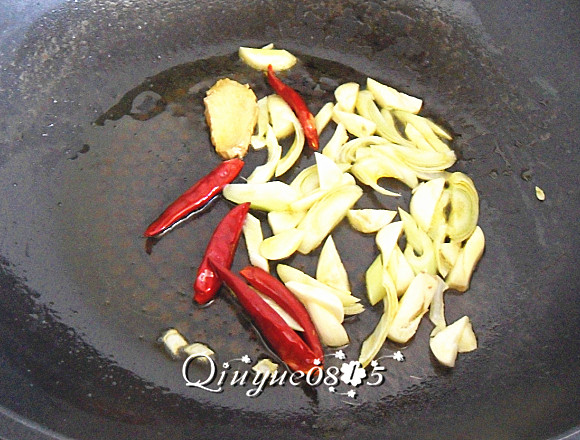 圆白菜炒粉丝步骤3