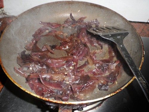 木耳豆腐干炒杏鲍菇步骤3
