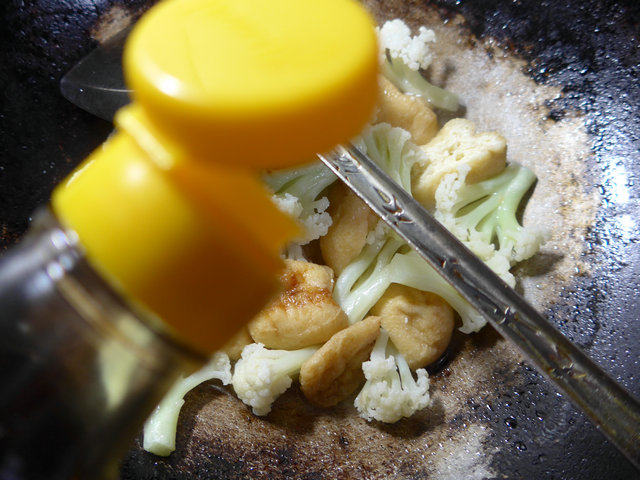 油豆腐炒花菜步骤7