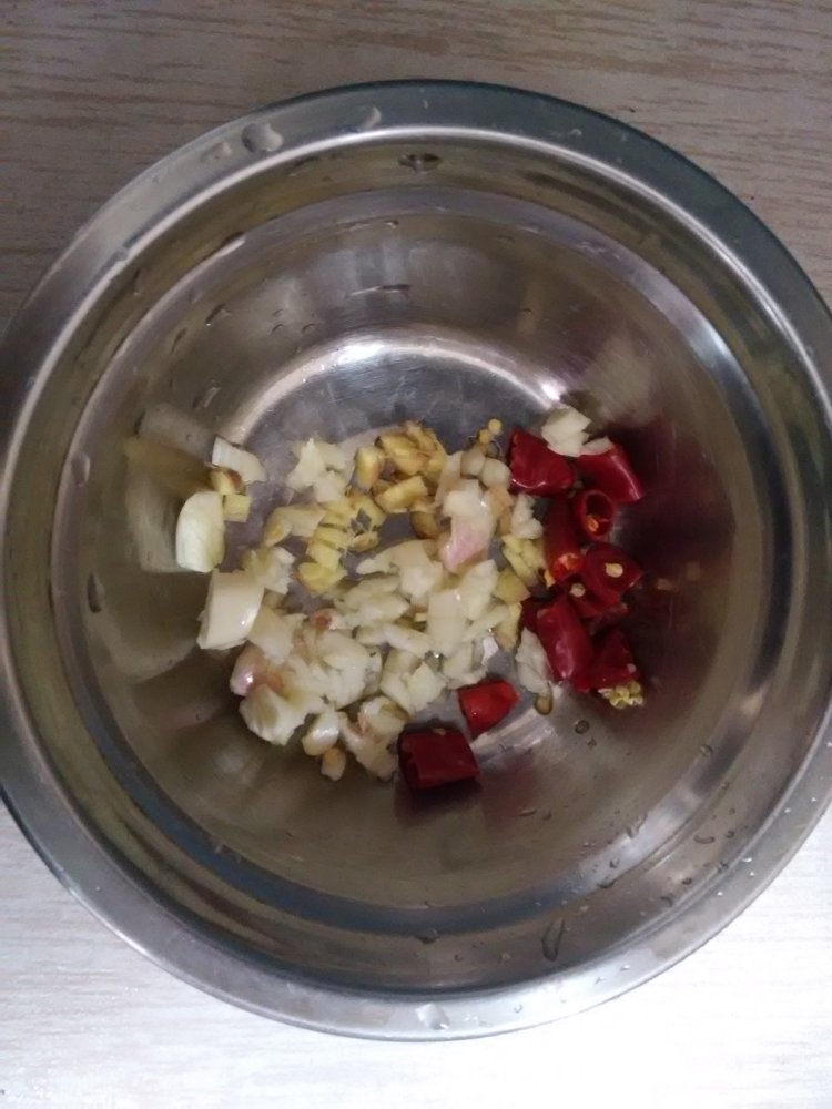 巧拌鱼香茄子步骤5