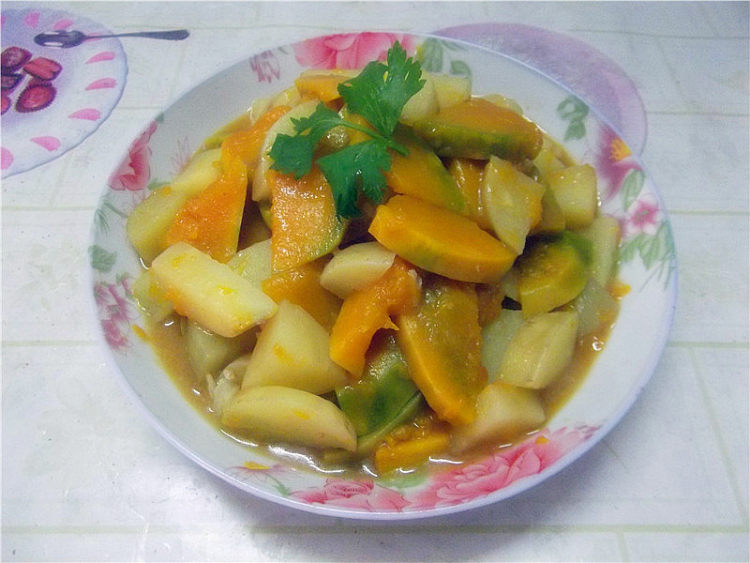 土豆焖南瓜步骤9