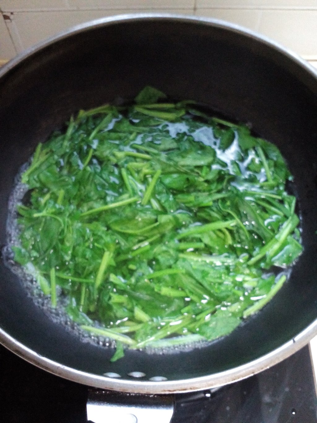 菠菜拌毛蛤蜊步骤4