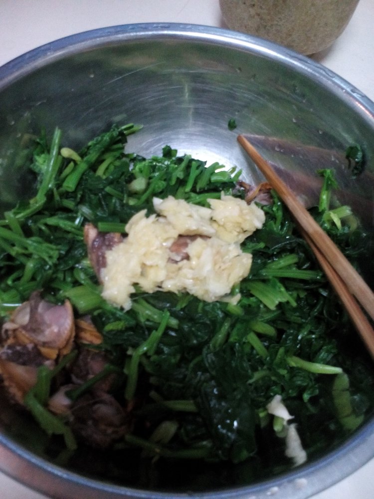 菠菜拌毛蛤蜊步骤6