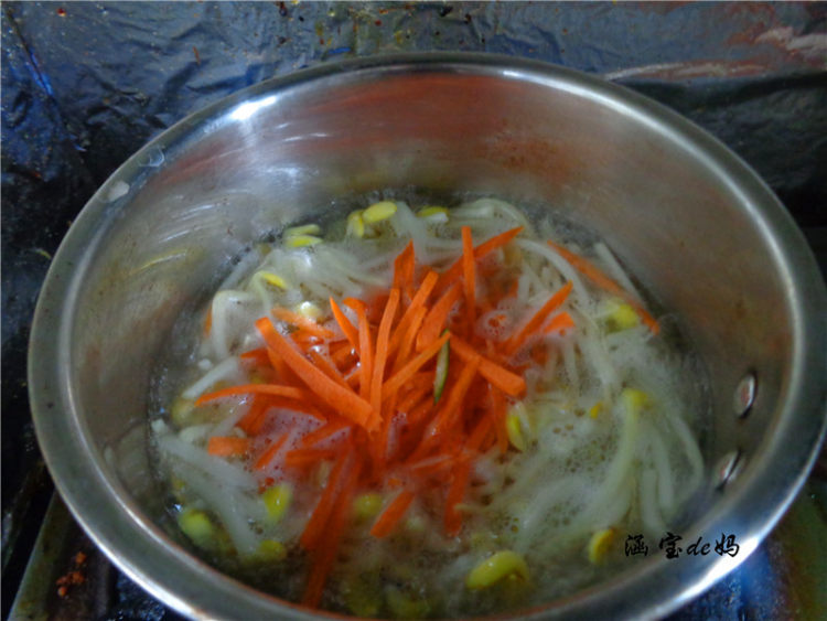凉拌豆芽步骤3