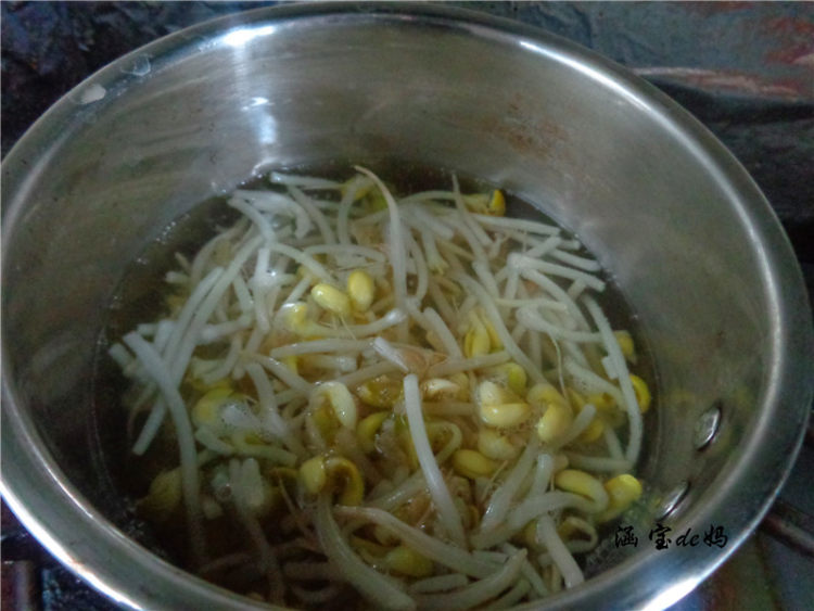 凉拌豆芽步骤2