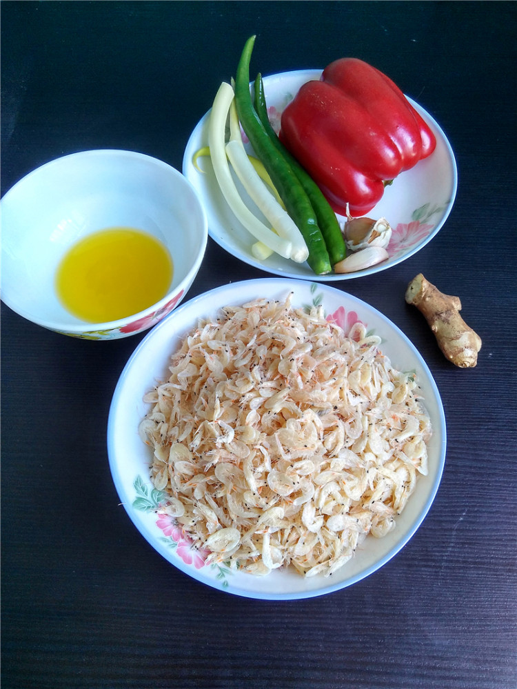 凉拌虾皮步骤1