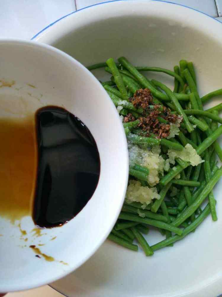 凉拌麻辣豇豆步骤8