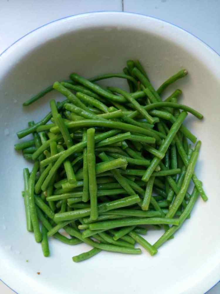 凉拌麻辣豇豆步骤6