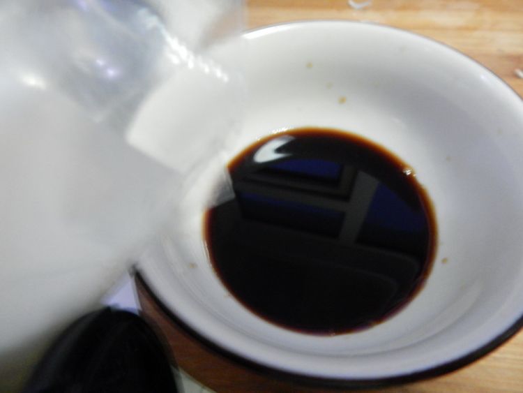 黄瓜金针菇卷步骤9