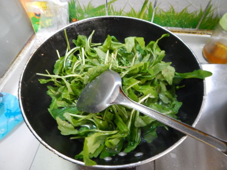 香干凉拌马兰头步骤4