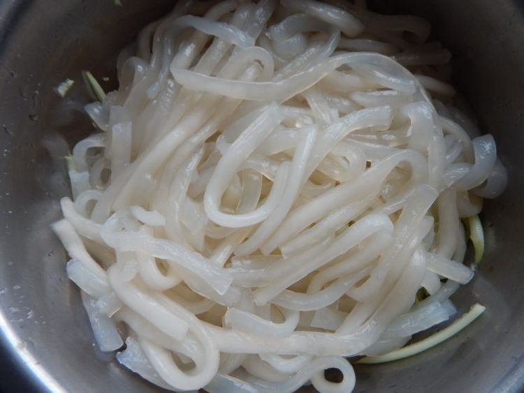肉丝土豆粉步骤7