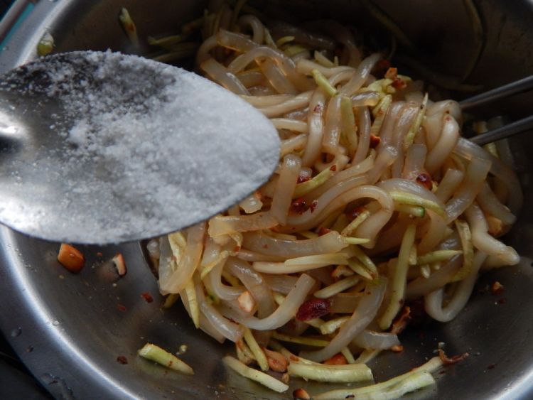 肉丝土豆粉步骤18